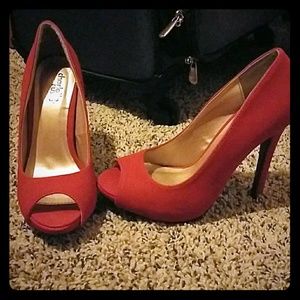Red open for heels